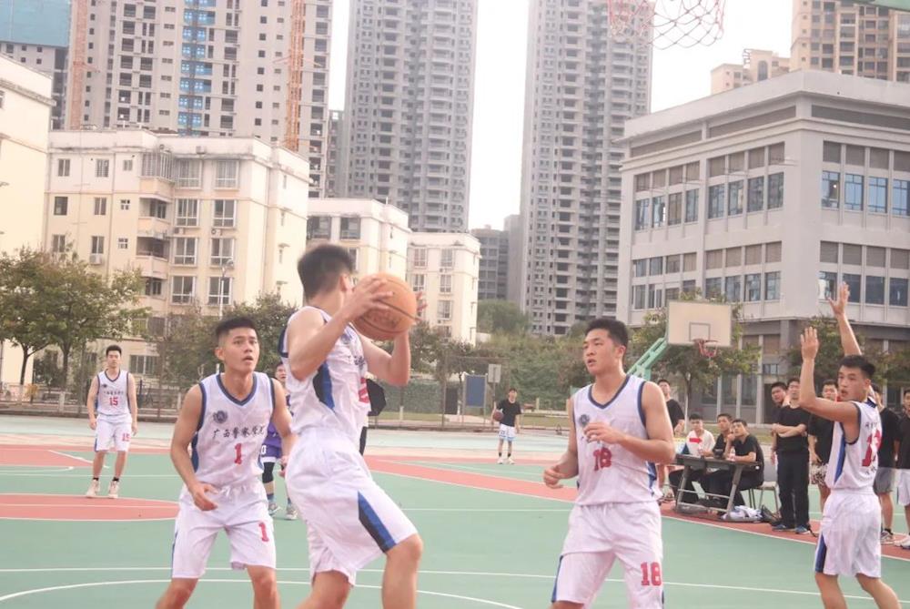 f5d6aec15bab4ae7b3914a989178952d.jpg