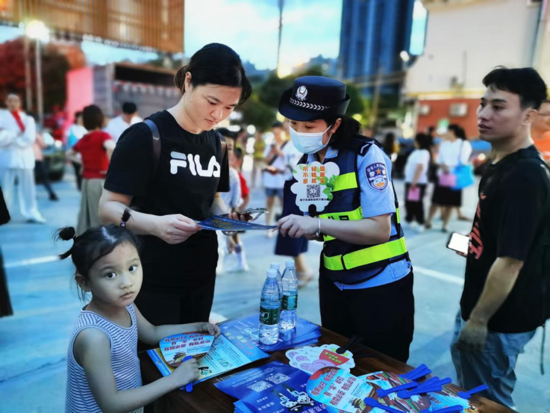 院部建设 | 治安学院领导到南宁市公安局青秀区分局仙葫派出所调研并看望实习生_学院动态_广西警察学院治安学院