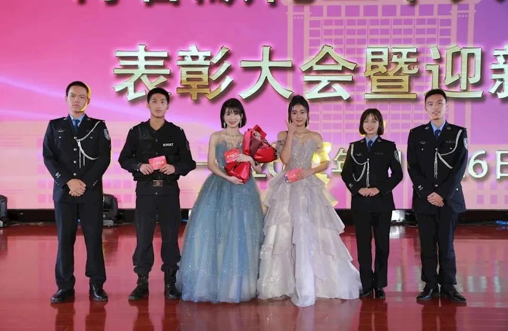 99722dafac864492bd39f2017f69dfaa.jpg