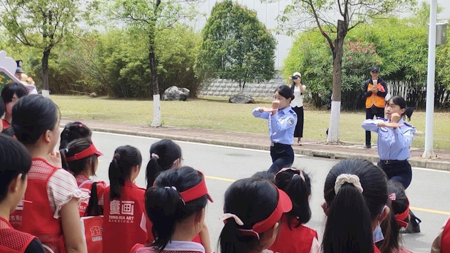 我校承办北海童画畅想艺术培训有限公司研学活动