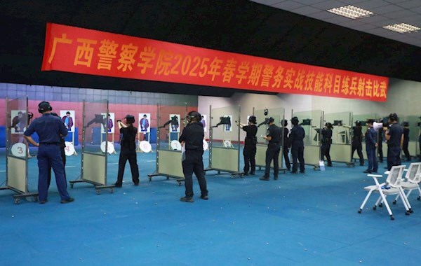 学校2025年春季学期民警教师警务实战技能科目练兵圆满落幕