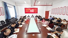 马克思主义学院直属党支部召开专题民主生活会