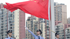 【迎评促建】| 广西警察学院治安学院在仙葫校区田径场举行升国旗仪式