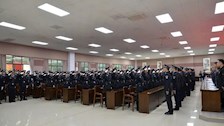 【迎评促建】｜ 治安学院举行2022级学生着装仪式