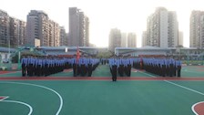 【迎评促建】｜治安学院于仙葫校区田径场举行升国旗仪式