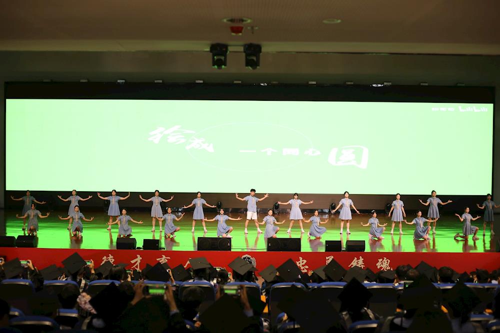 d99245ebead84a73a908d4f7e15f6aee.jpg