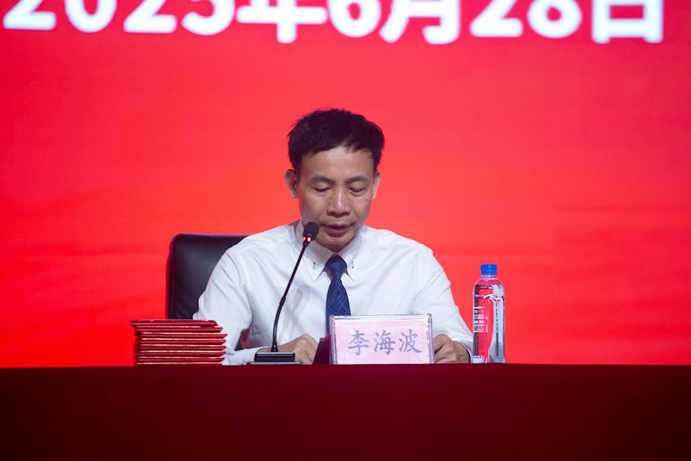 ff7988fff9284dbf807c3673cf8423ae.jpg