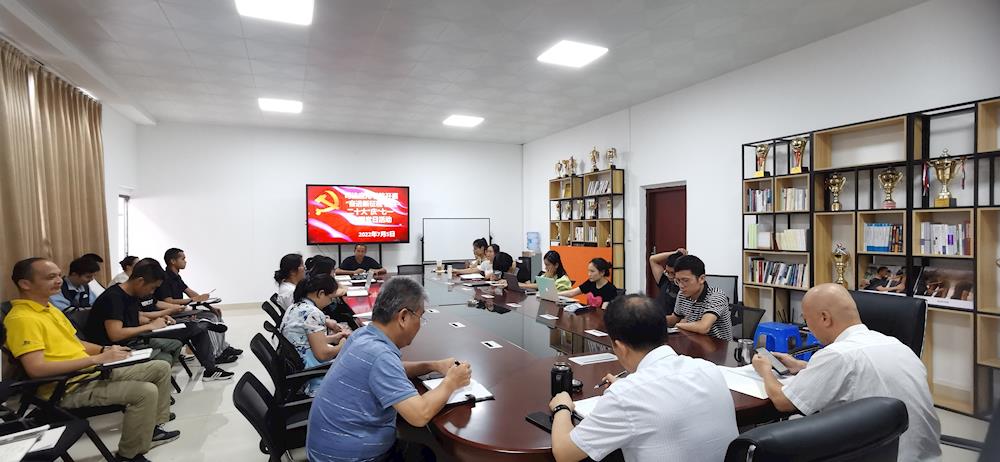 f9eb5697bcd141abad98d7d68b5326a9.jpg