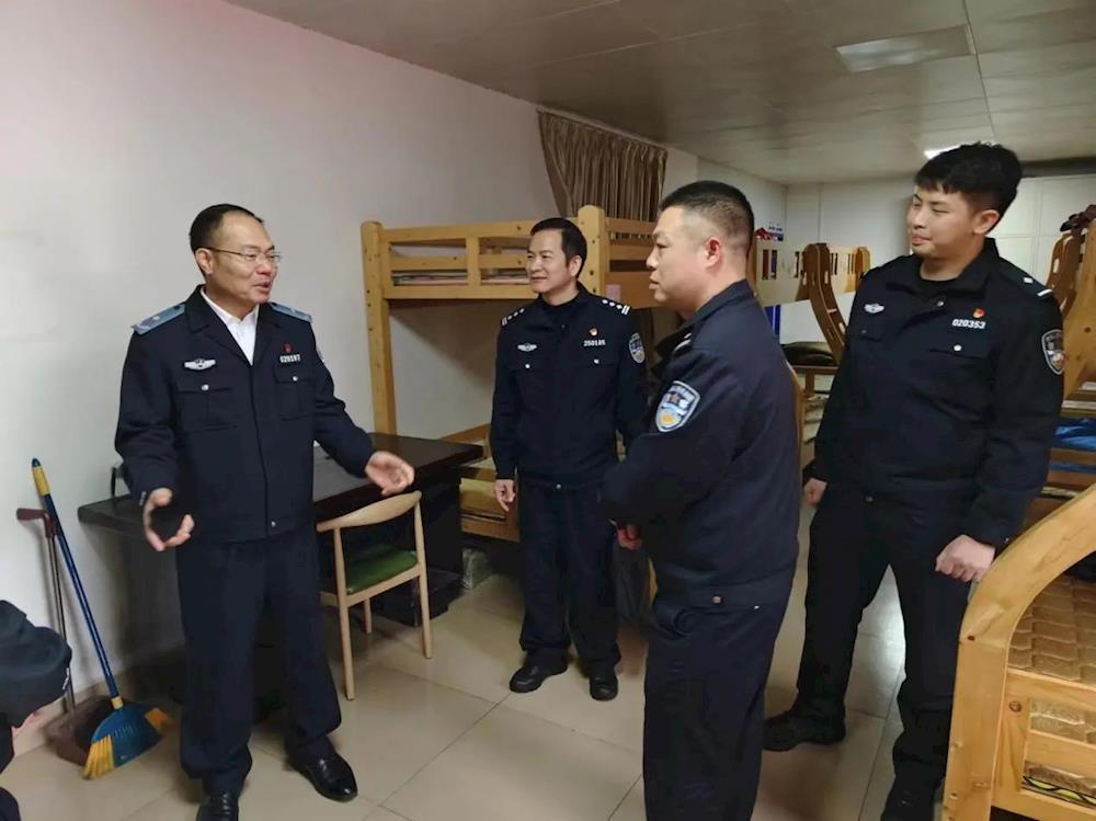 c81fb09a25dd49008dcfccdb99c2102e.jpg
