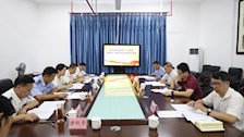 校党委书记覃干超参加办公室党支部党史学习教育专题组织生活会