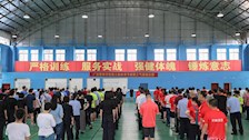 学校举行第三届体育节开幕式暨教职工气排球比赛