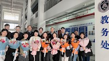 情暖“三八”节 巾帼绽芳华——教务处欢庆“三八”国际妇女节