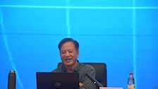 何贵初教授为我校仙葫校区新生开展心理适应专题讲座