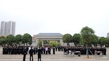 【迎评促建】侦查学院开展“警花节”游园活动