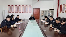 政治部党支部开展学习贯彻全国两会精神专题党课